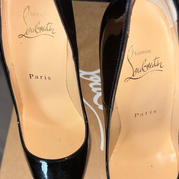 Christian Louboutin Black Patent Pointed-Toe Pumps with Red Sole - Picture 2 of 6